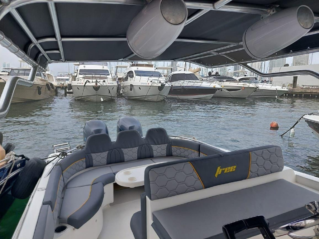 alquiler lancha en cartagena para 10 personas