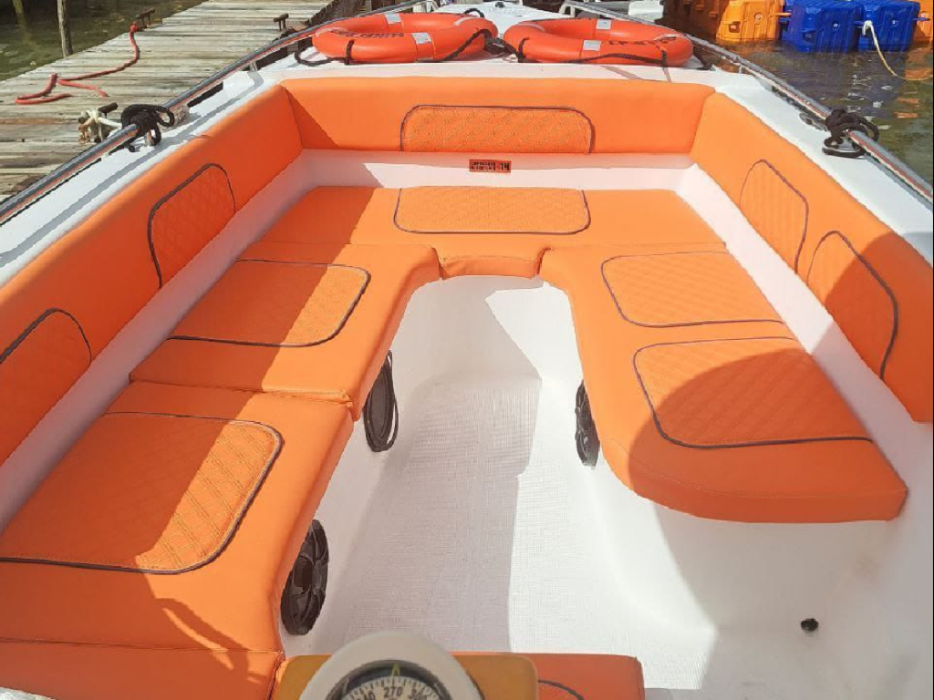 Alquiler lancha para 10 personas