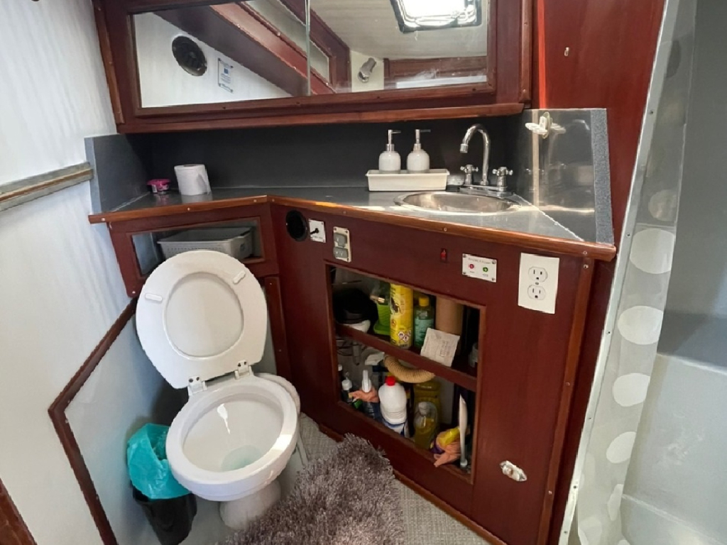 alquiler yate para 25 personas en San Andres