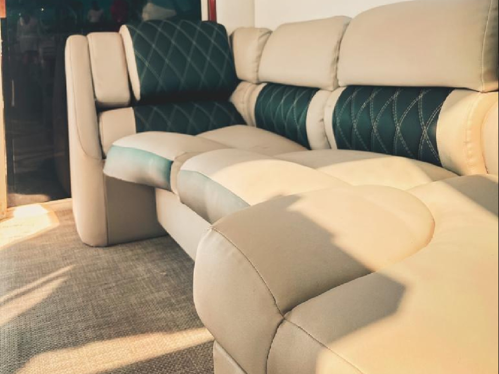 alquiler yate para 25 personas en San Andres