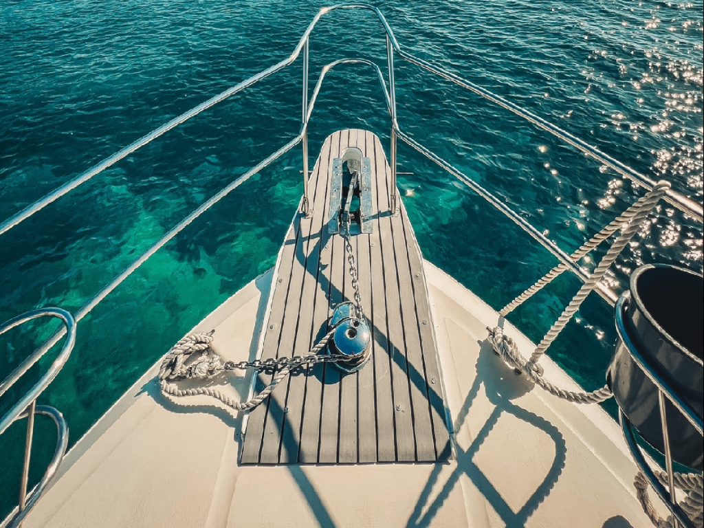 alquiler yate para 25 personas en San Andres