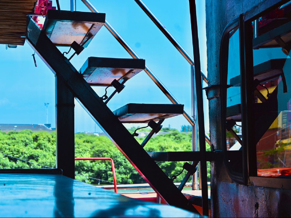 Tour cielo y mar élite en el barco Volar