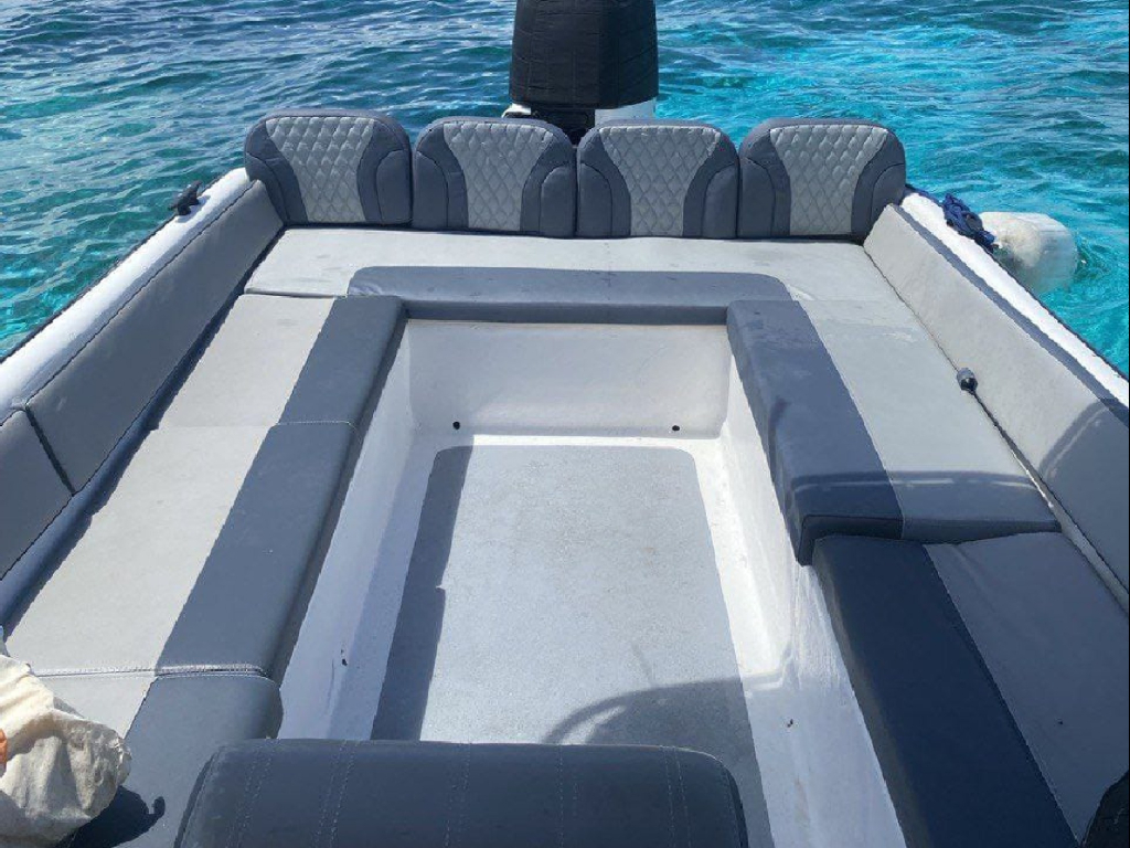 Alquiler lancha en San Andres para 18 personas