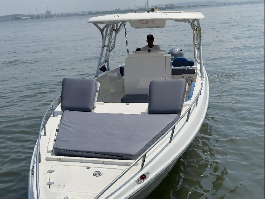 alquiler lancha para 10 personas en cartagena