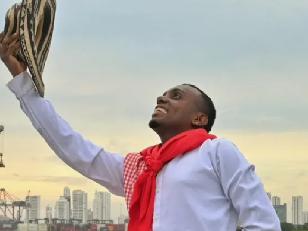 Tour sunset party en el  barco Volar