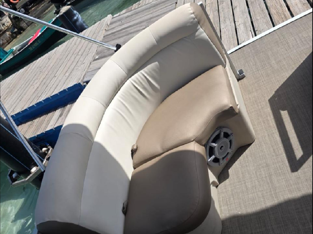 alquiler ponton para 10 personas en San Andres