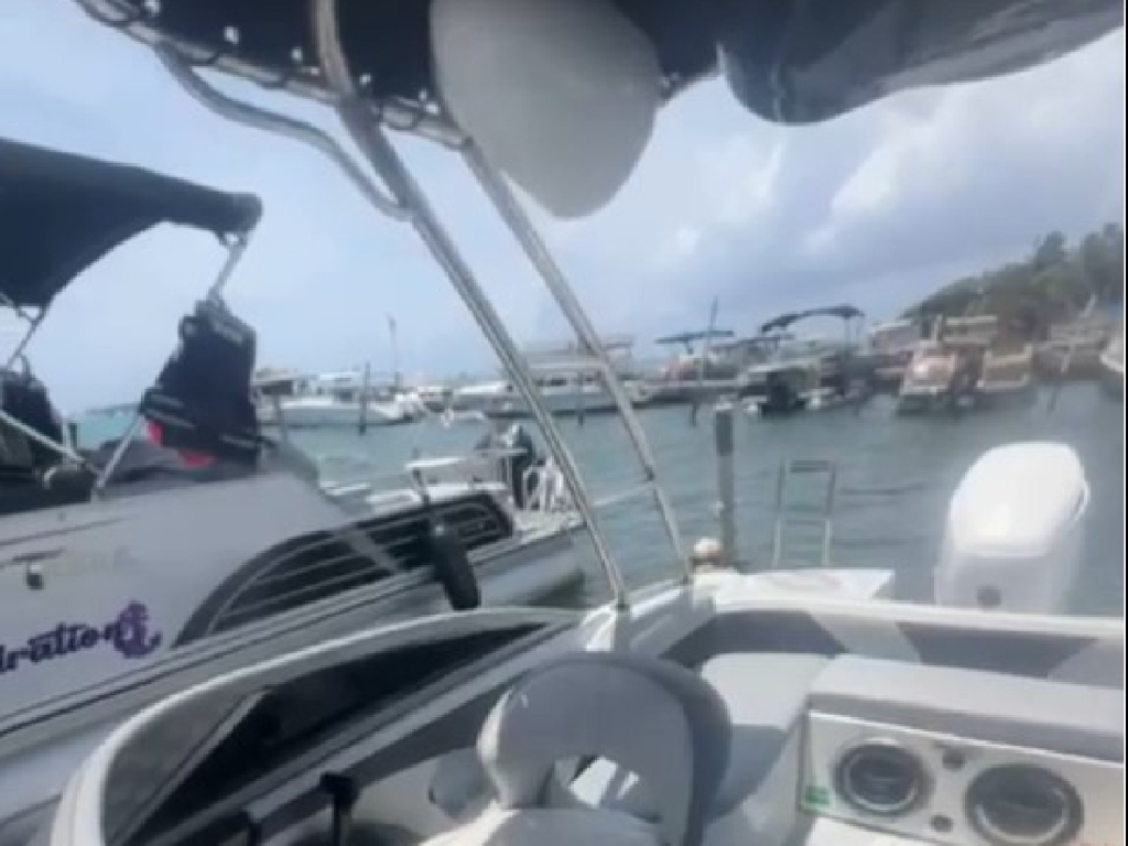 alquiler lancha para 10 personas en San Andres