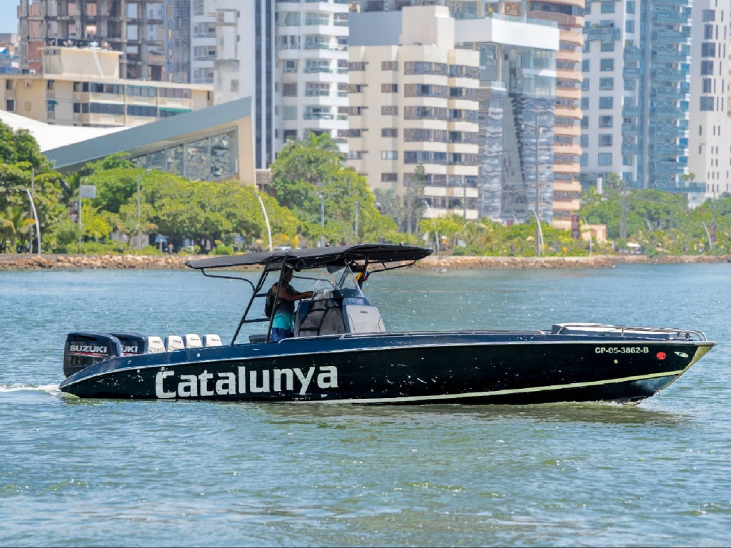 alquiler lancha para 14 personas en Cartagena