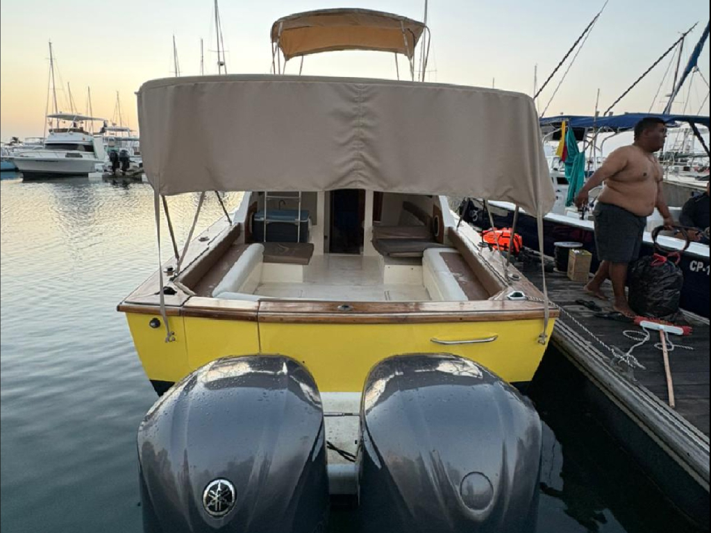 Alquiler de mini yate