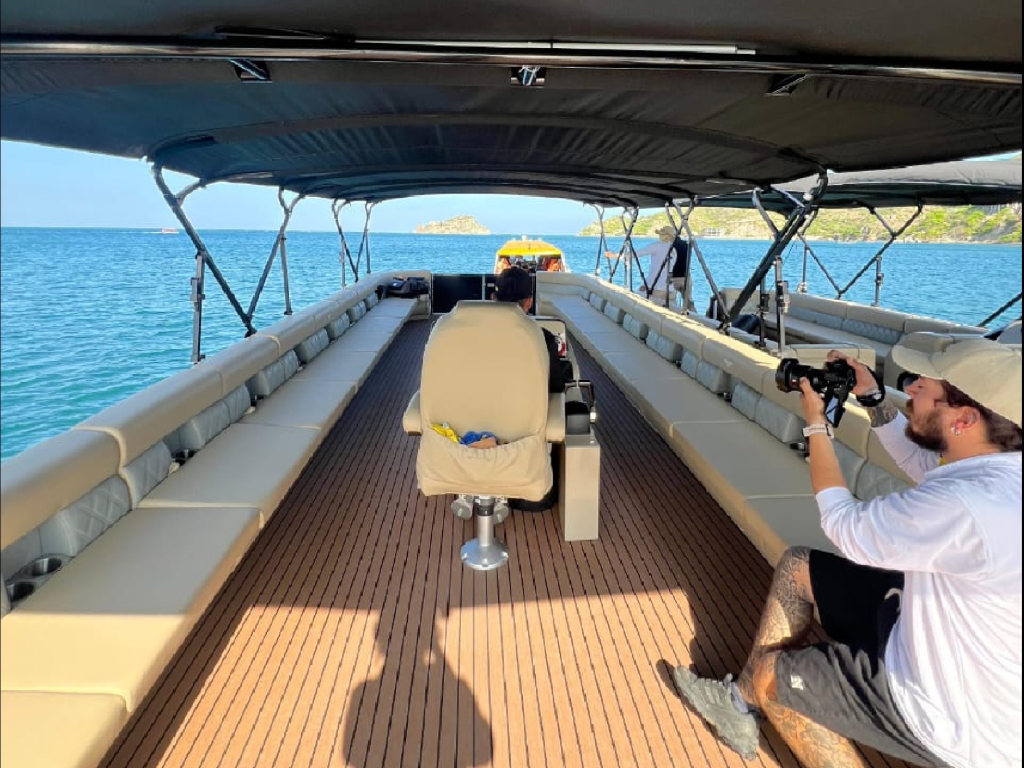 Alquiler  ponton para 46 personas en santa marta