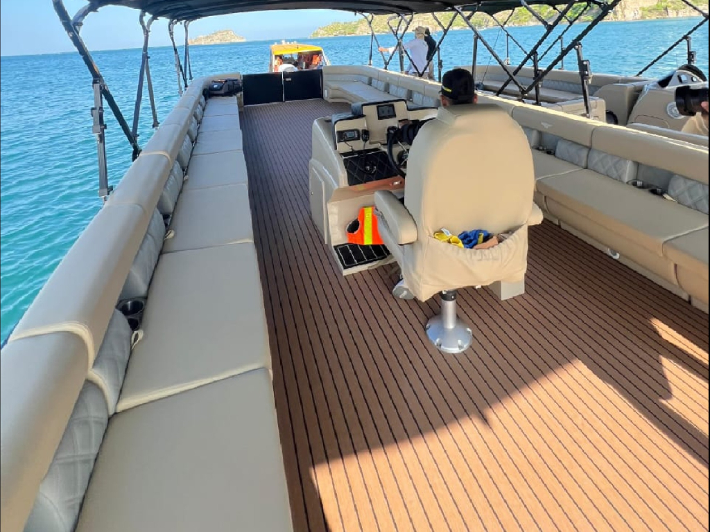 Alquiler  ponton para 46 personas en santa marta