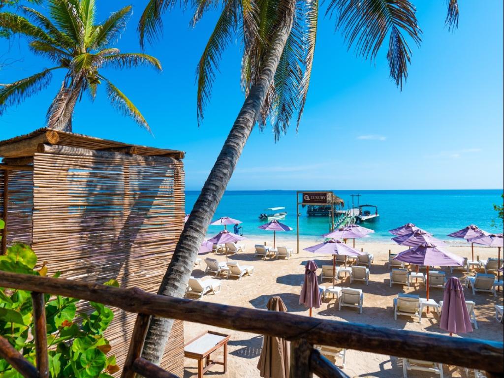Luxury Beach Open bar islas del rosario