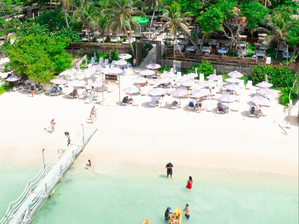 Pasadía Luxury Beach  Club OPEN BAR