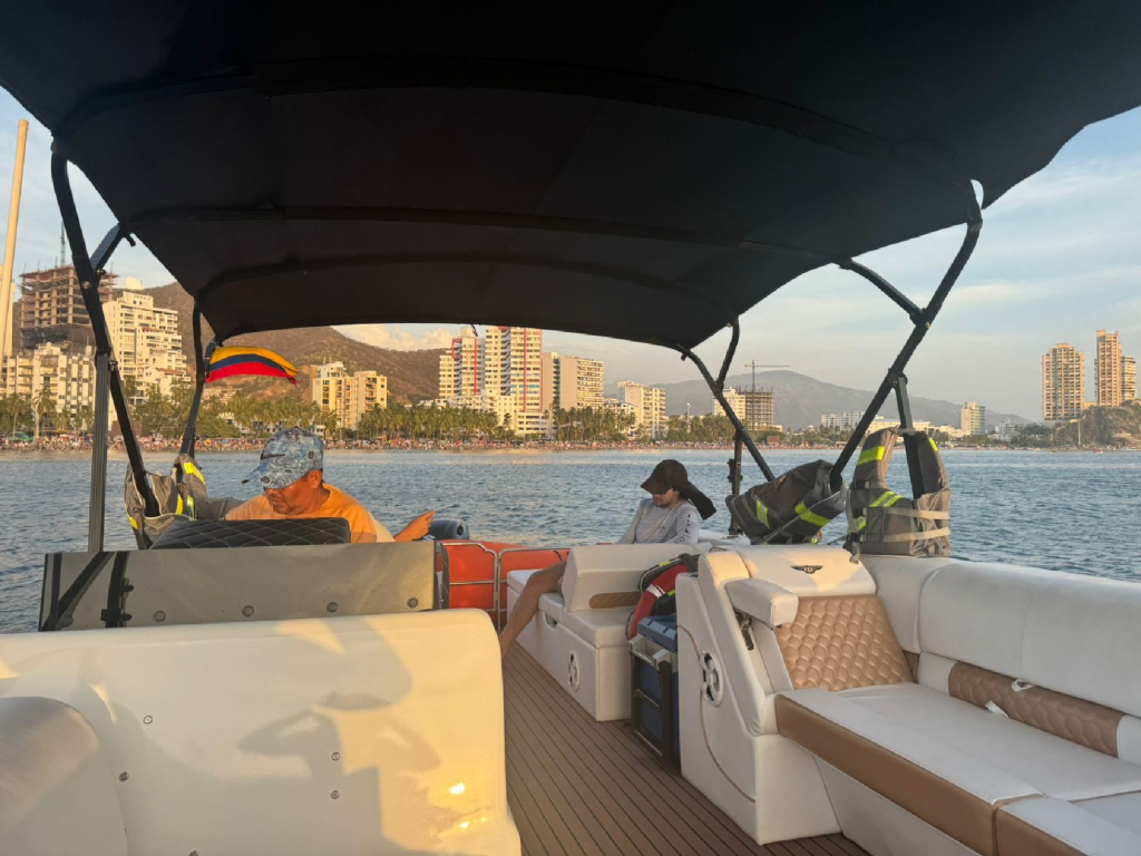 alquiler ponton en santa marta