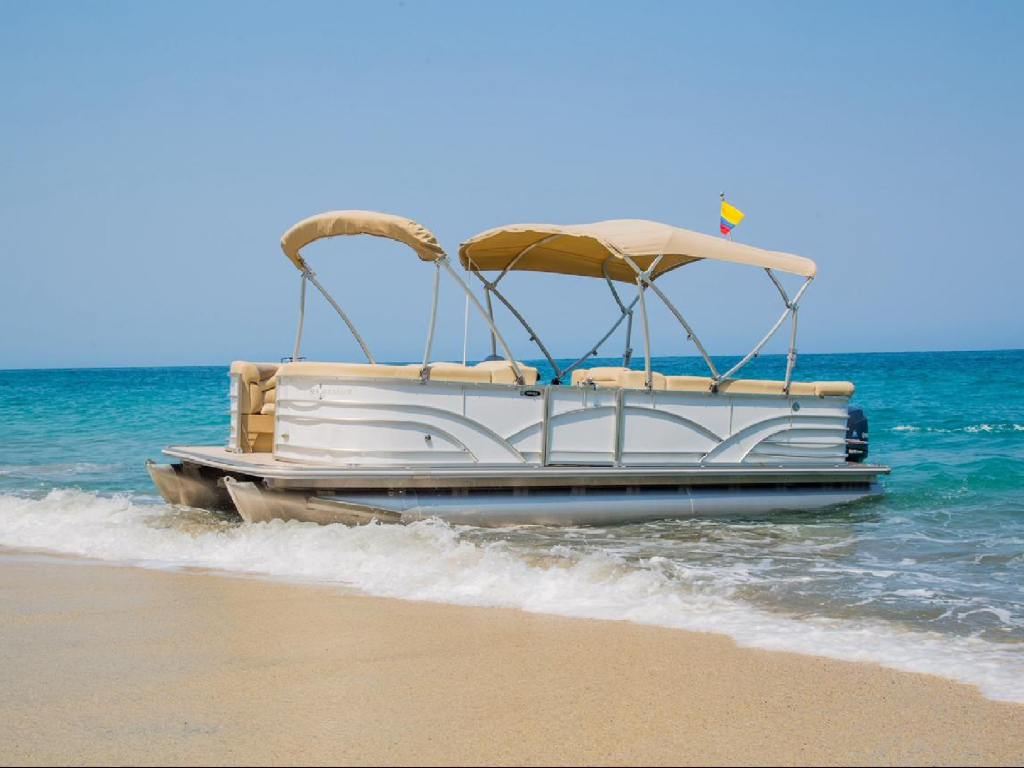 Alquiler ponton para 12 personas en Santa Marta