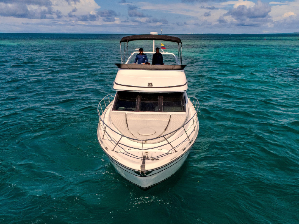 alquiler yate para 15 personas en Cartagena