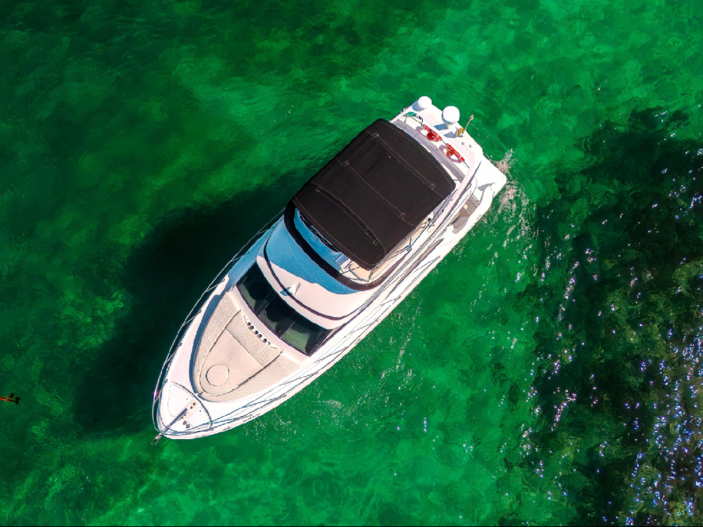 alquiler yate para 15 personas en Cartagena