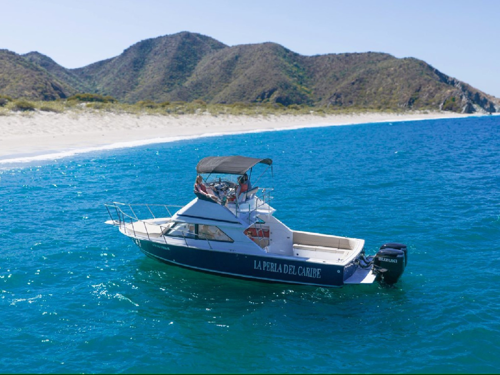 alquiler yate para 18 personas en santa marta