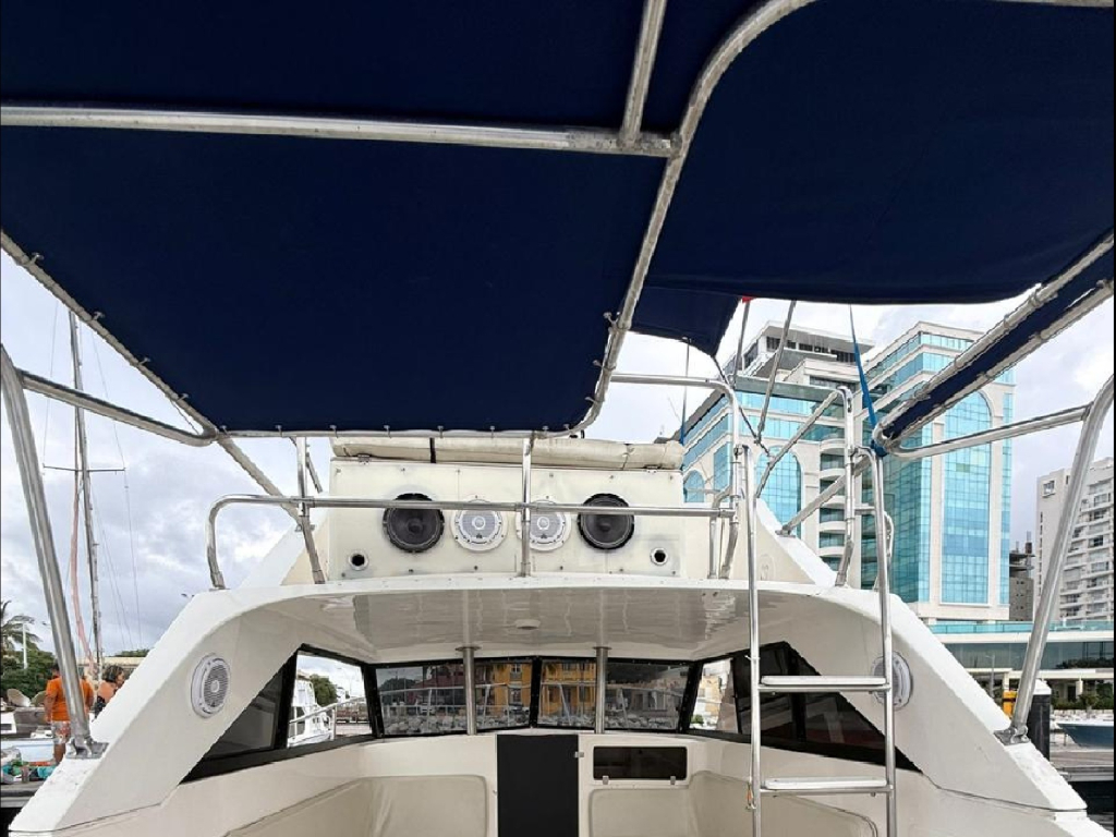 mini yate para 15 pasajeros en santa marta